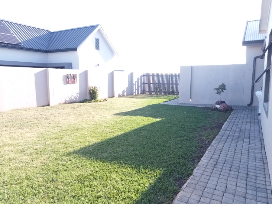 3 Bedroom Property for Sale in Le Grand Golf Estate Western Cape